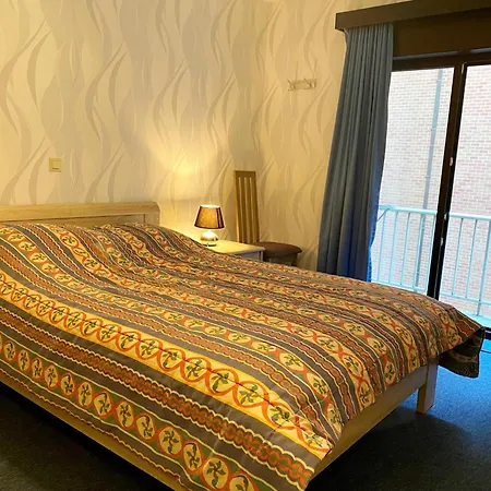 In By The Nieuwpoort