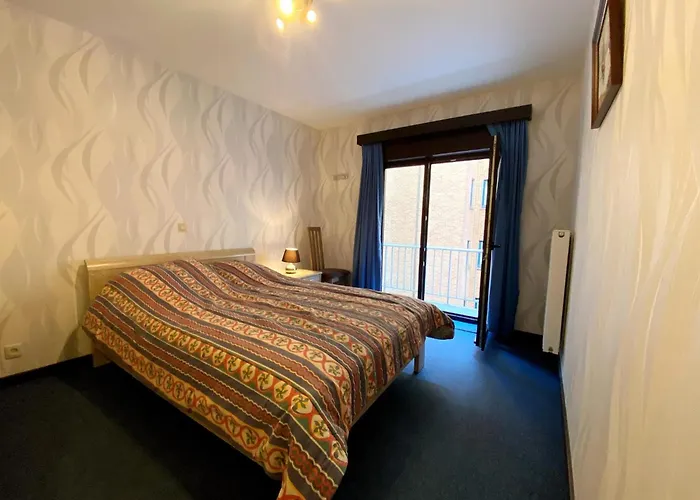 In By The * Nieuwpoort